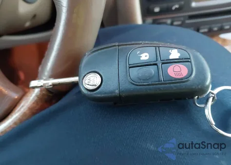 2005 Jaguar X-Type 3.0 из США, поврежденный, VIN SAJWA51AX5WE62294